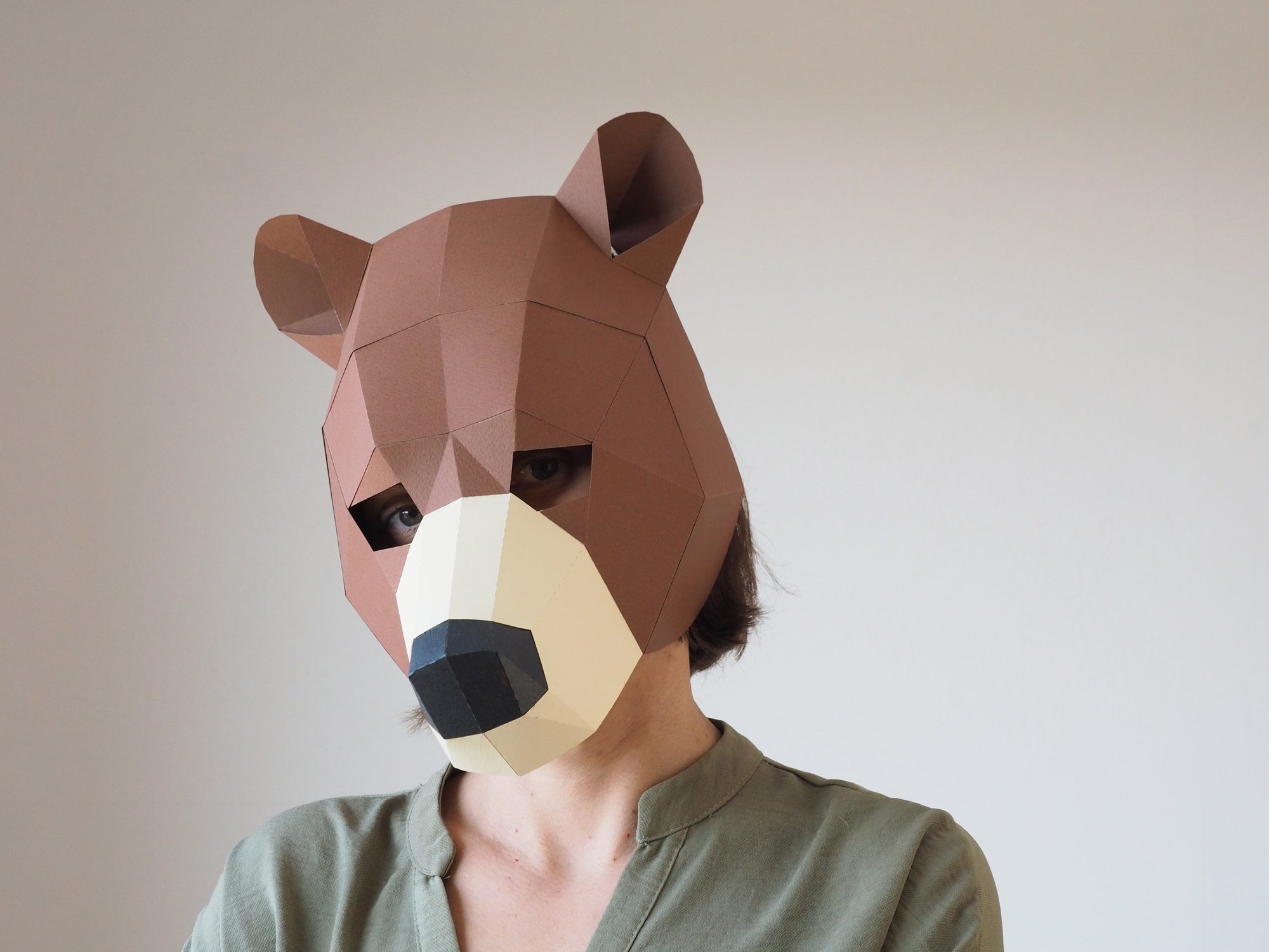Bear mask. Low poly papercraft. - Image 3